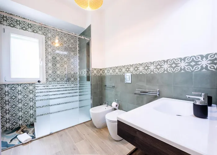 A Due Passi Dal Mare *